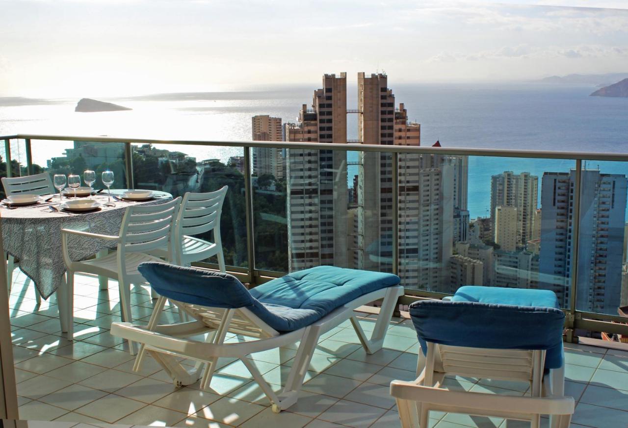 Skyline 26 Stunning Sea Views From A 2-Bedroom Apartment On The 26Th Floor เบนิดอร์ม ภายนอก รูปภาพ