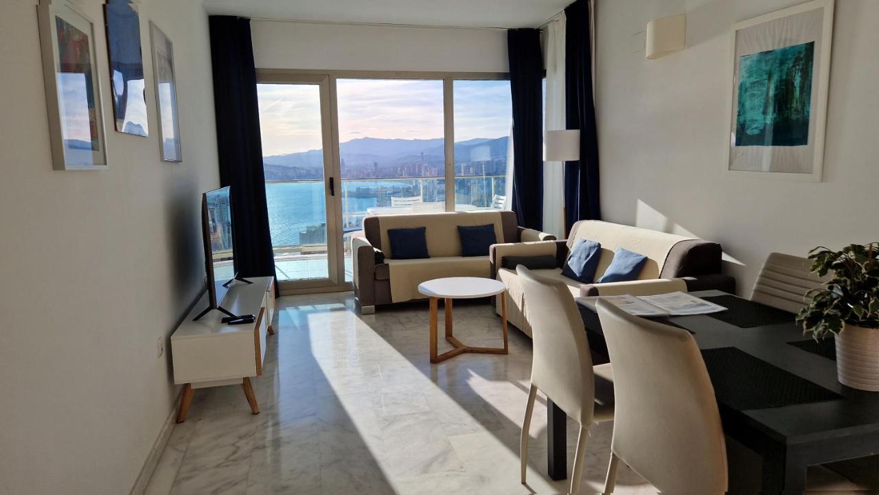 Skyline 26 Stunning Sea Views From A 2-Bedroom Apartment On The 26Th Floor เบนิดอร์ม ภายนอก รูปภาพ